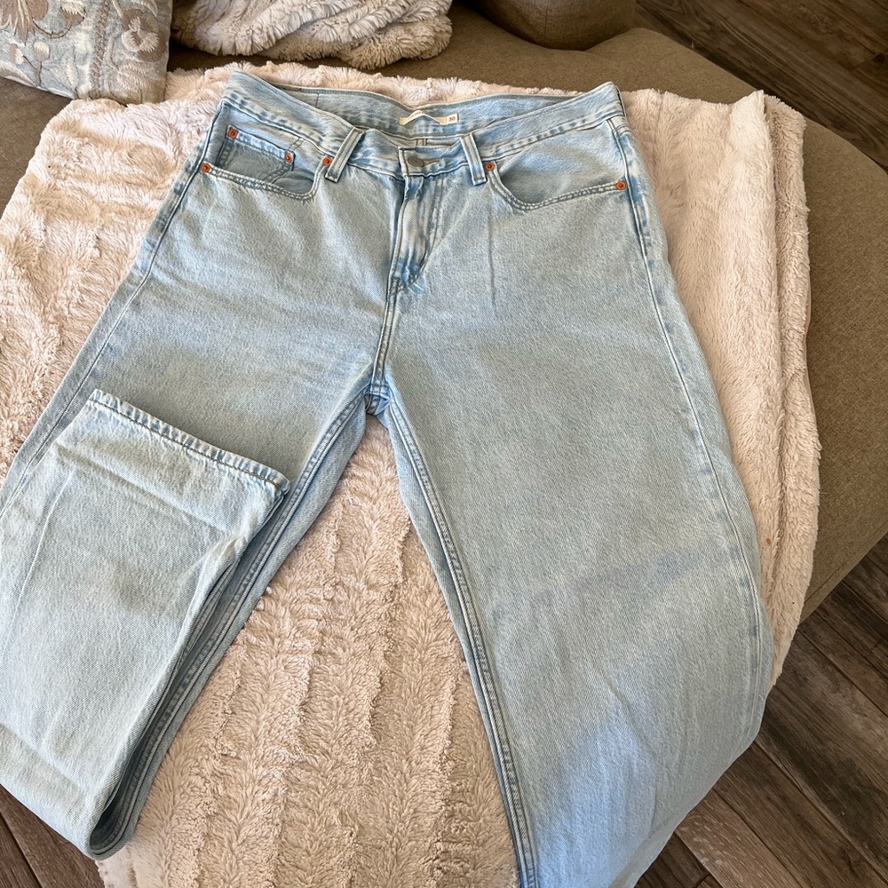 Levi’s low pro straight lightweight jeans NWOT